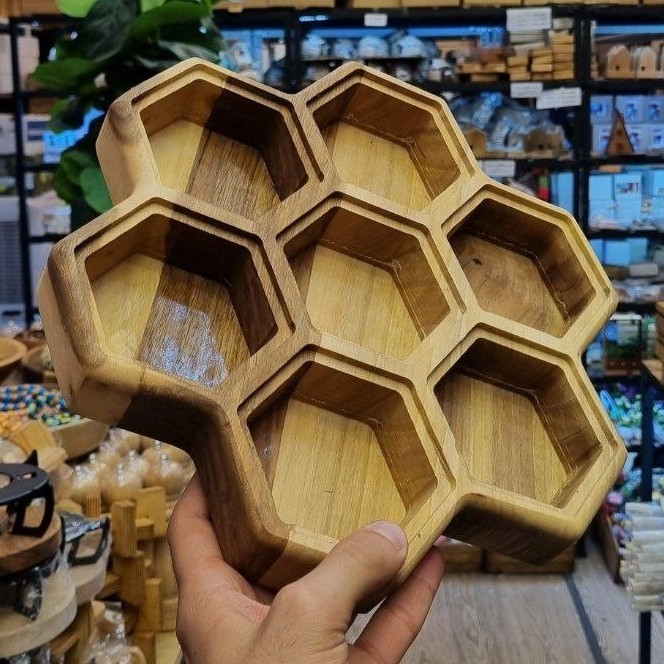 جعبه پذیرایی زنبوری هفت خانه