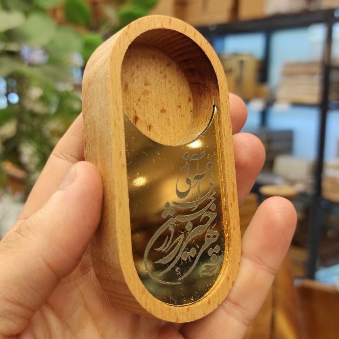 پایه شمع طرح دار چوبی