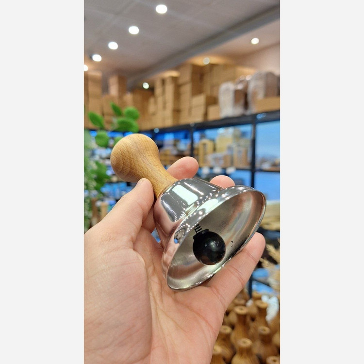 زنگ دستی چوبی مدل کلاسیک