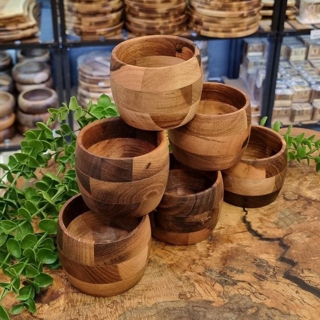 کاسه چوبی کوچک