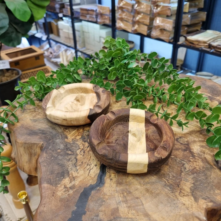 زیرسیگاری چوبی طرح چهره