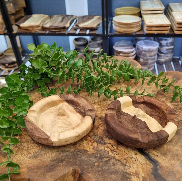زیرسیگاری چوبی طرح چهره
